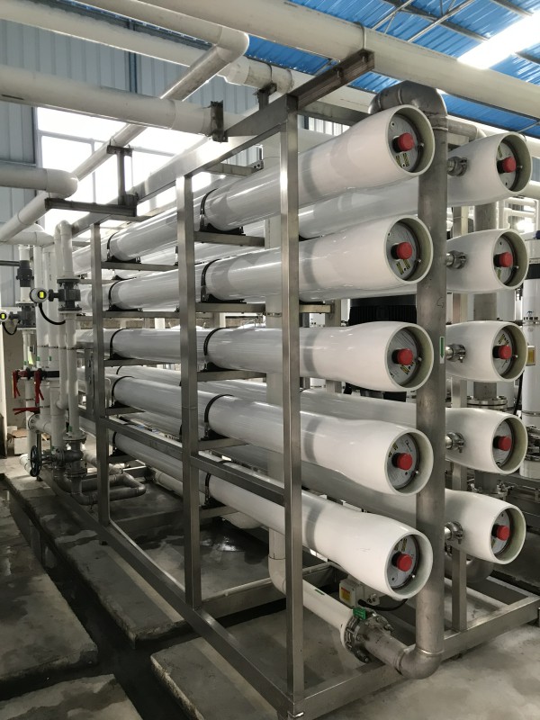 鶴山某（mǒu）某公司