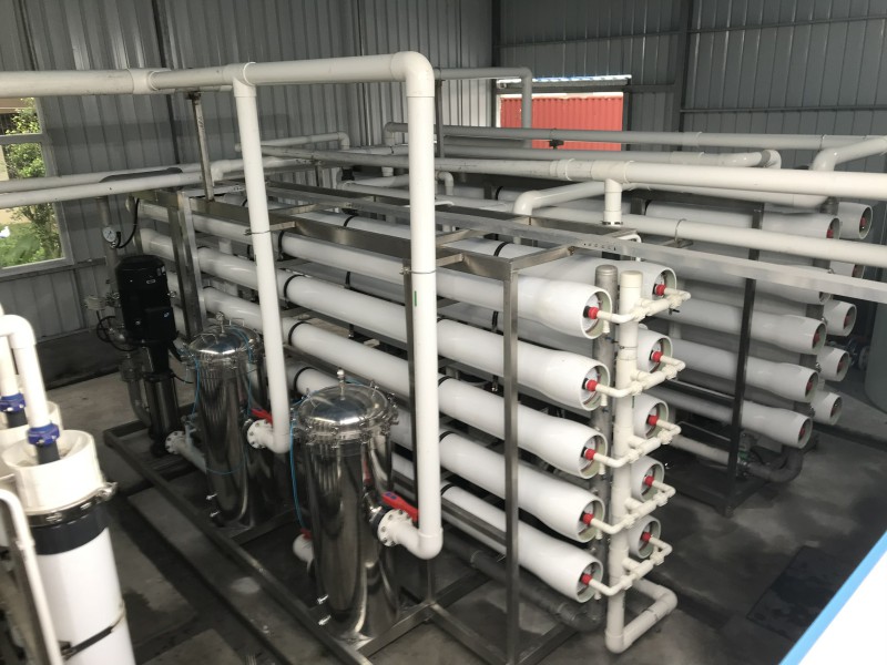 鶴山某某（mǒu）公司（sī）