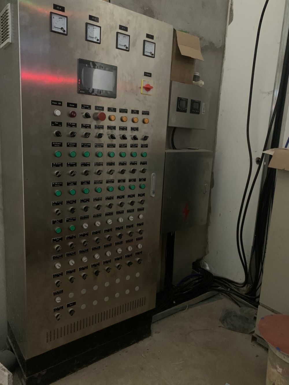 越南某某（mǒu）60噸（dūn）軟化水工程